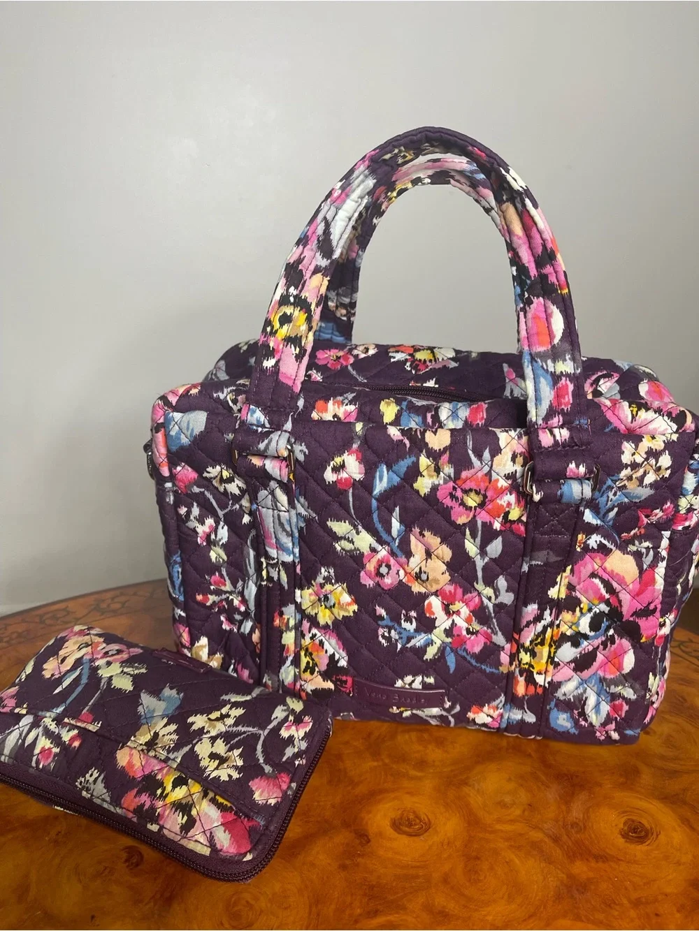 Vera Bradley closure handles top